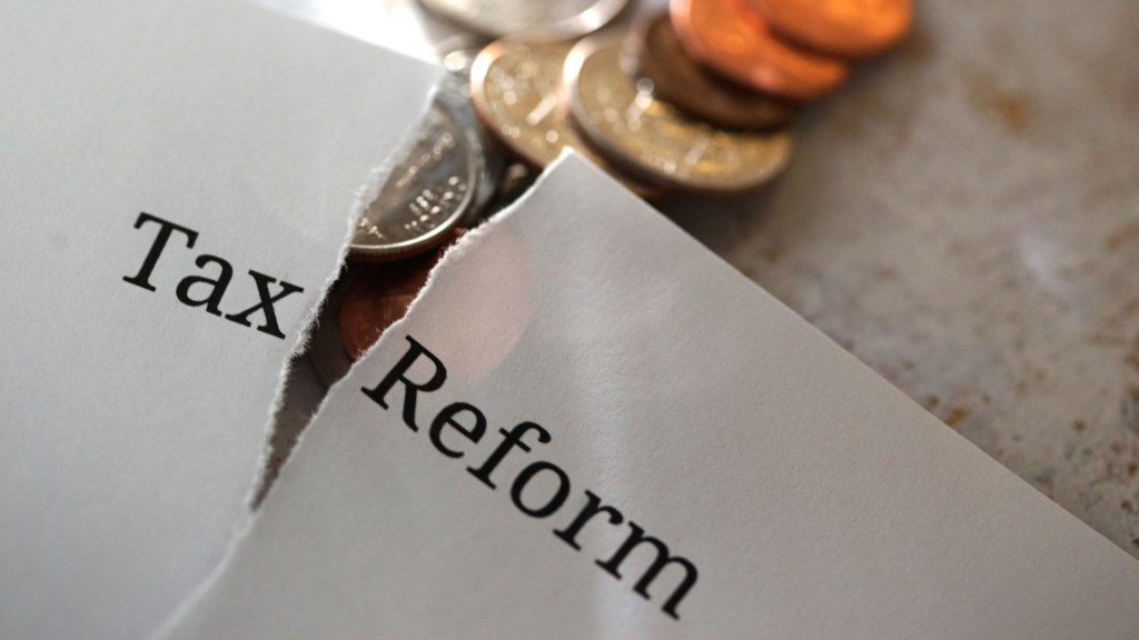 A reforma tributária muda a forma de apurar os tributos sobre seguros e resseguros